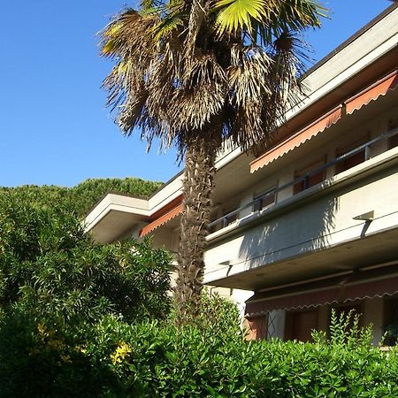 Holiday Villas Marina di Massa Extérieur photo