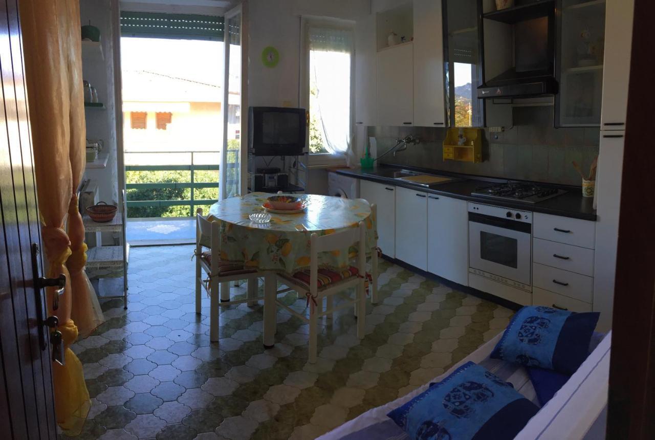 Holiday Villas Marina di Massa Extérieur photo