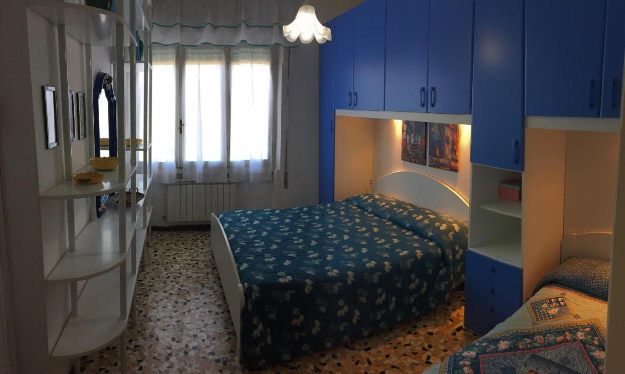 Holiday Villas Marina di Massa Extérieur photo